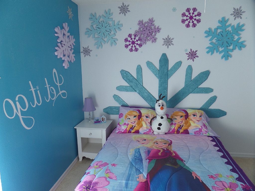 Bedroom Children's Elsa Snowflake FROZEN DIY Wall Art Vilyl Sticker/Decal 