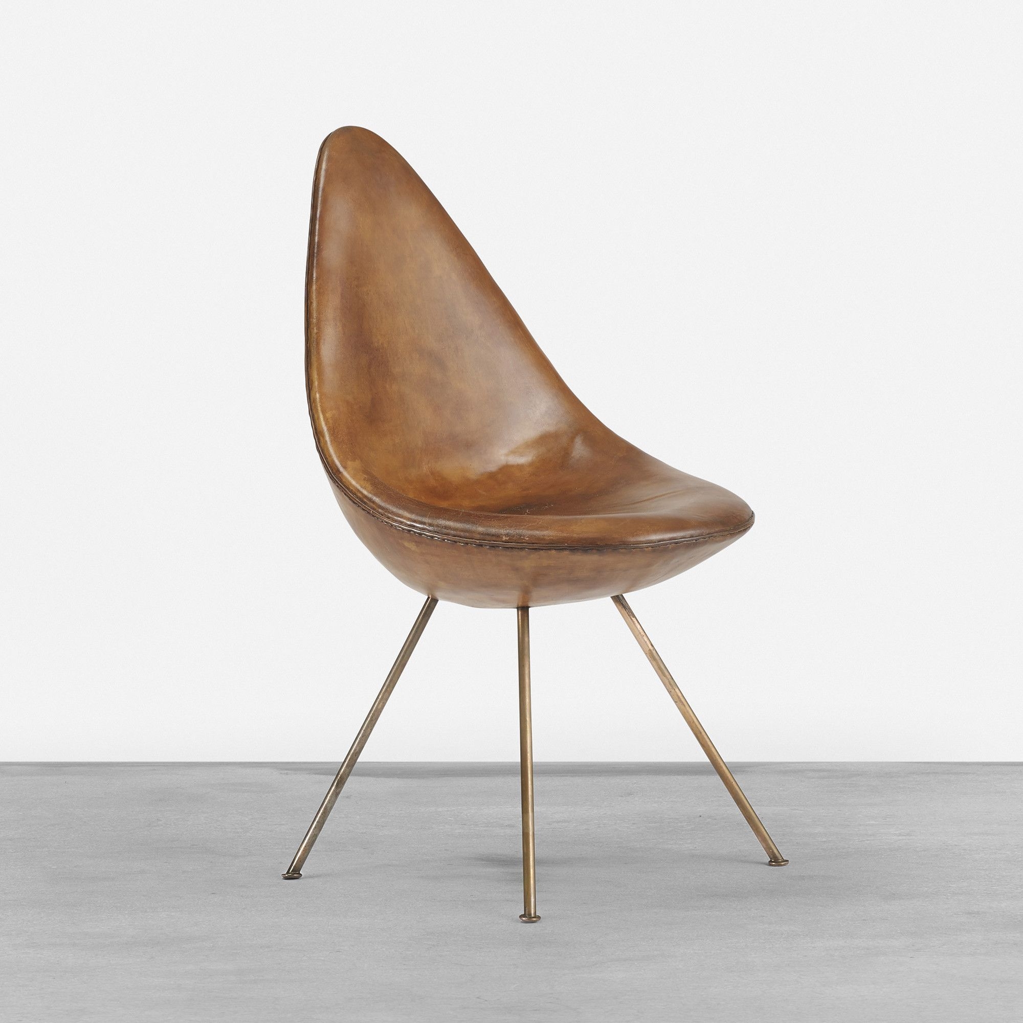 304: Arne Jacobsen / Drop chair from the SAS Royal
