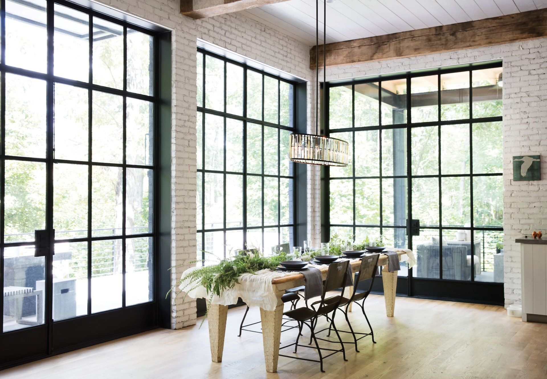 White Brick Walls Tips Inspiration And How Tos Visual Hunt Industrial Style And White Brick Walls