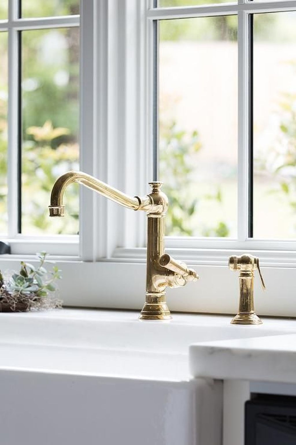 Antique Looking Kitchen Faucets Things In The Kitchen   Antique Brass Vintage Kitchen Faucet With Farm Sink 