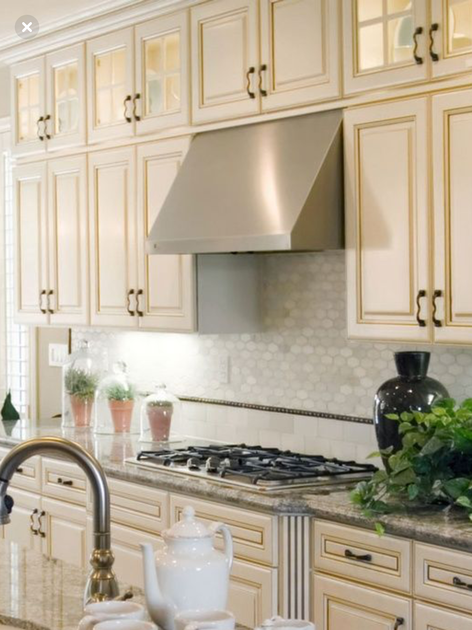 backsplash ideas for off white cabinets