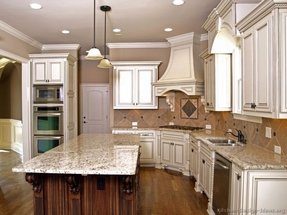 50 Antique White Kitchen Cabinets You Ll Love In 2020 Visual Hunt