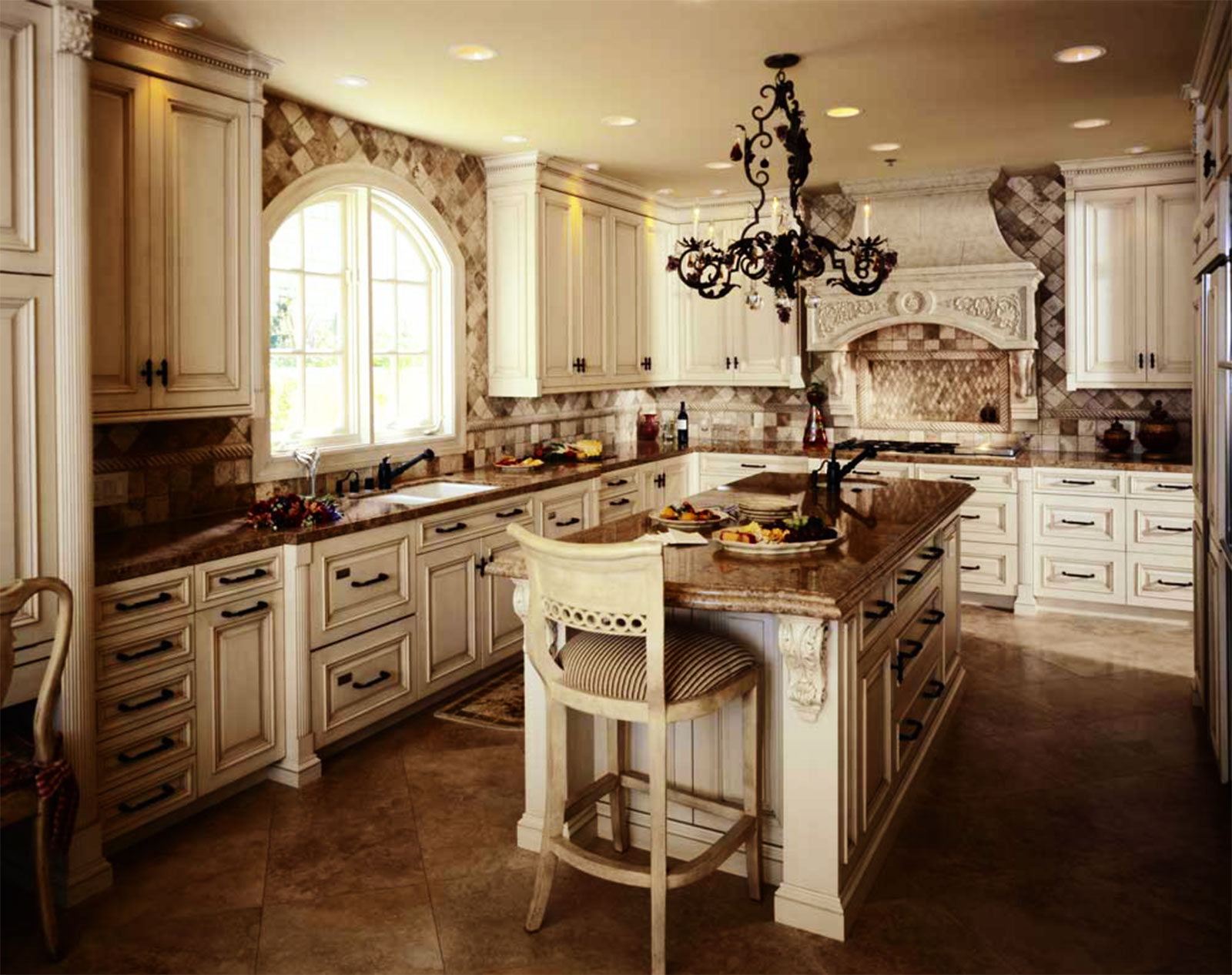 antique white kitchen ideas