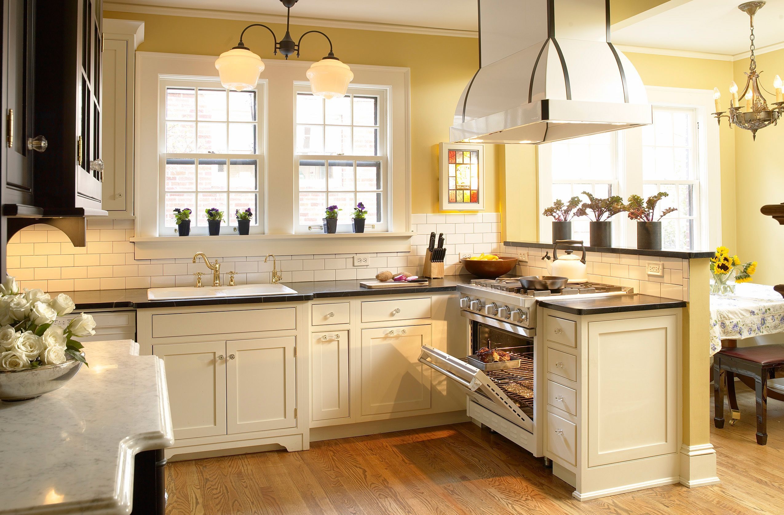 Antique White Kitchen Cabinets You Ll Love In 2021 Visualhunt