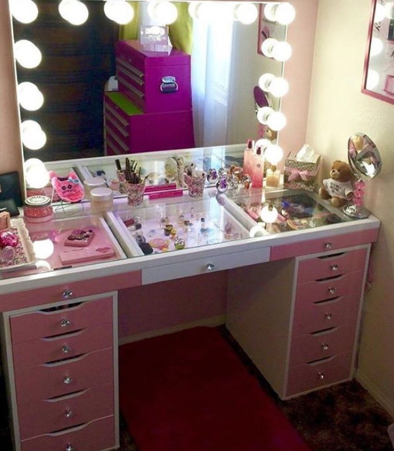 Pink makeup online vanity with lights