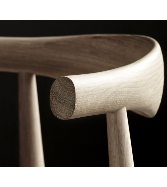 CH20 Elbow Chair Carl Hansen & Søn - Milia Shop