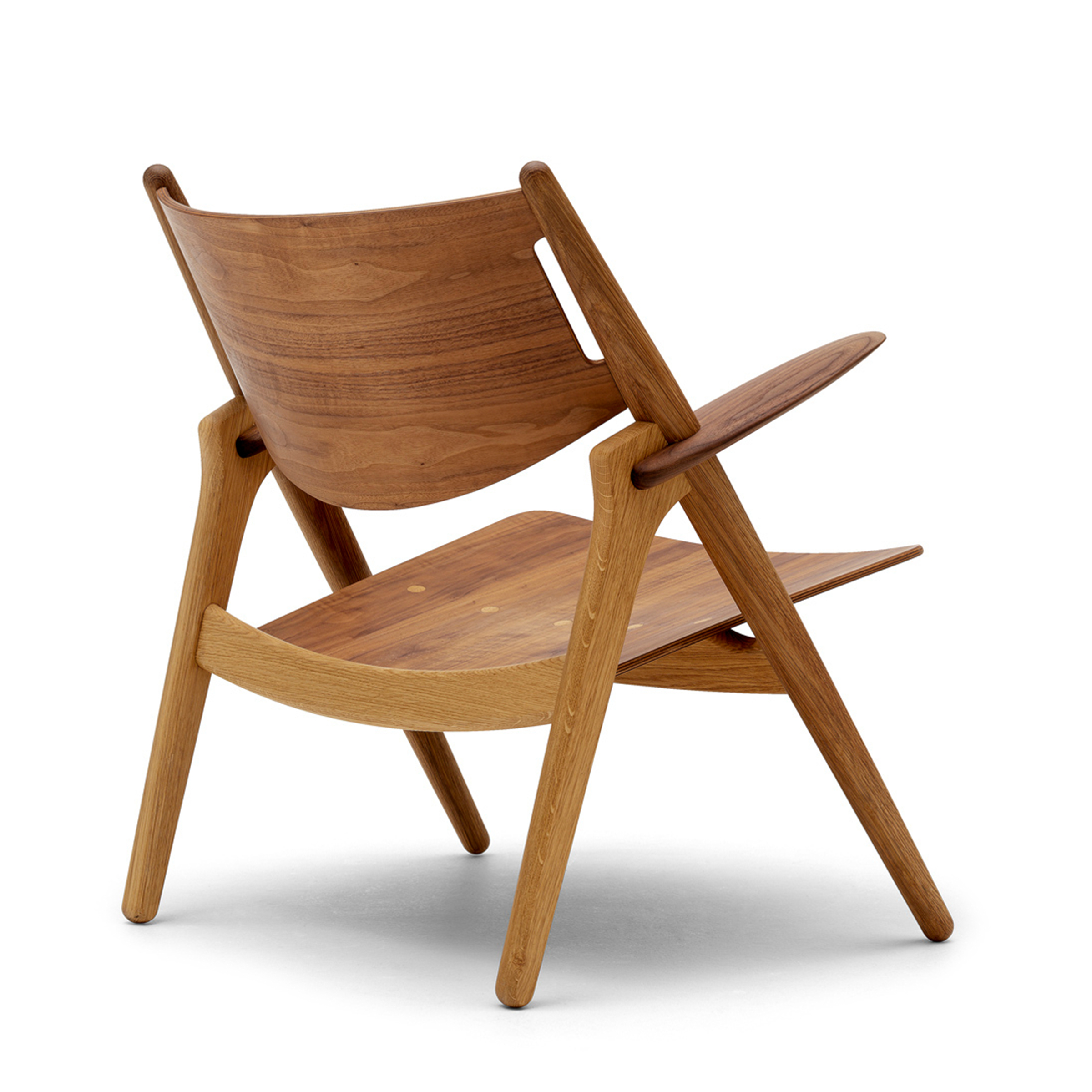 Ch28 Easy Chair -