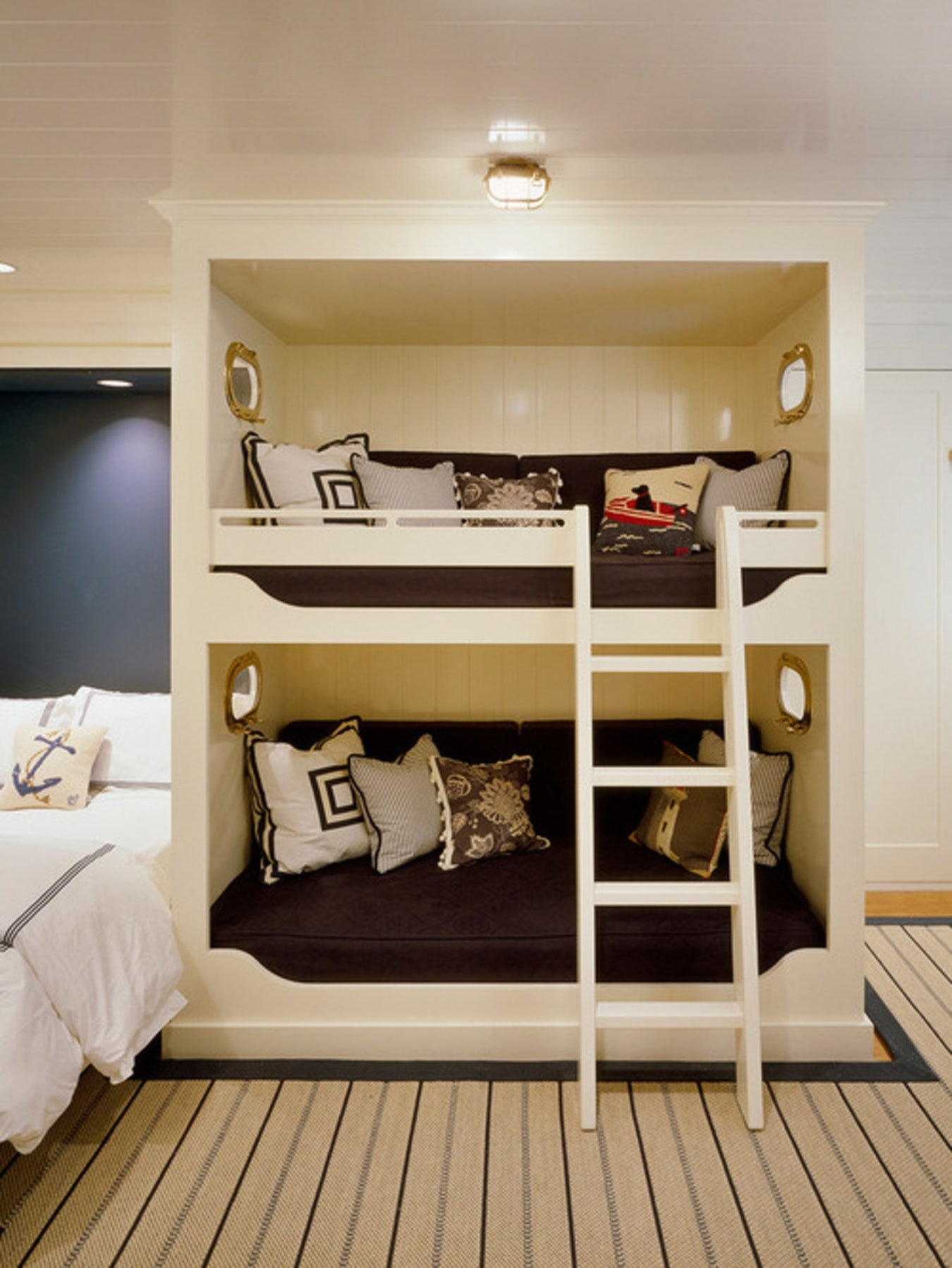 Space Saving Beds Visualhunt, Best Twin Bed For Small Spaces