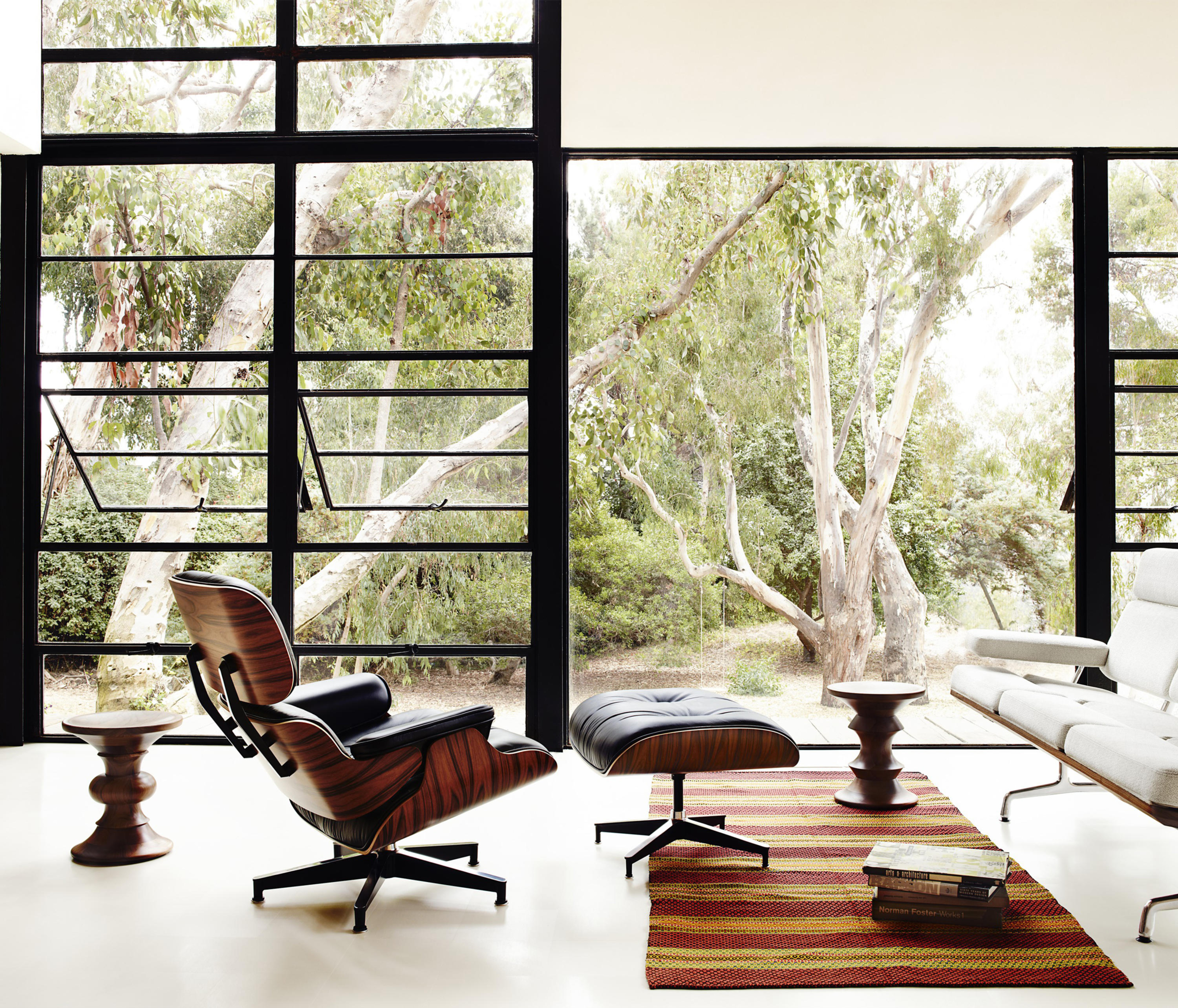 EAMES LOUNGE CHAIR AND OTTOMAN - Lounge chairs from Herman