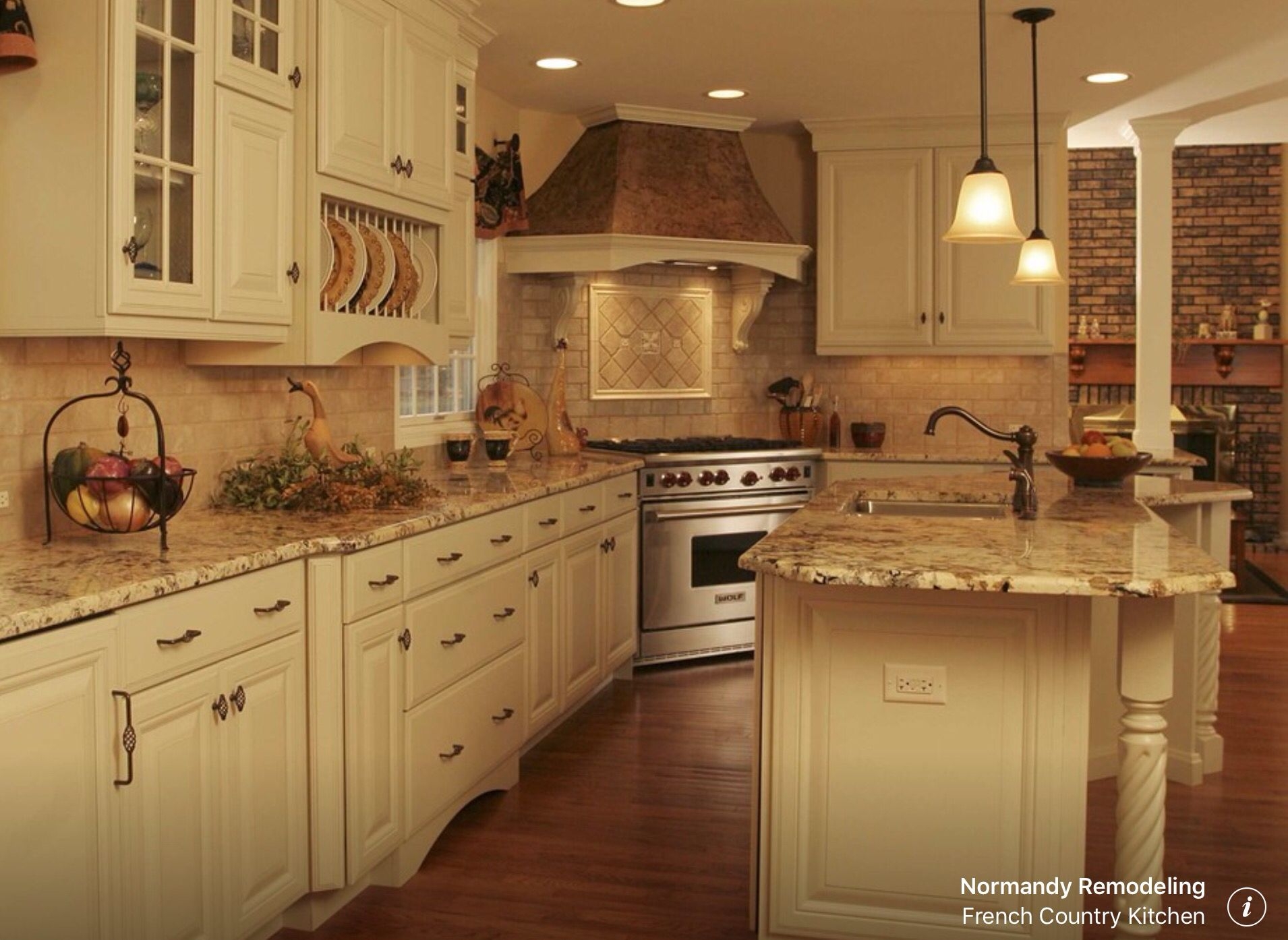 French Country Kitchen - Traditional - Kitchen - Chicago ...