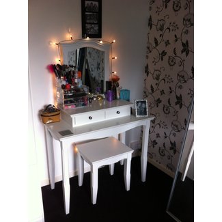 Makeup Vanity Table With Lighted Mirror, Lighted Vanity Table Mirror