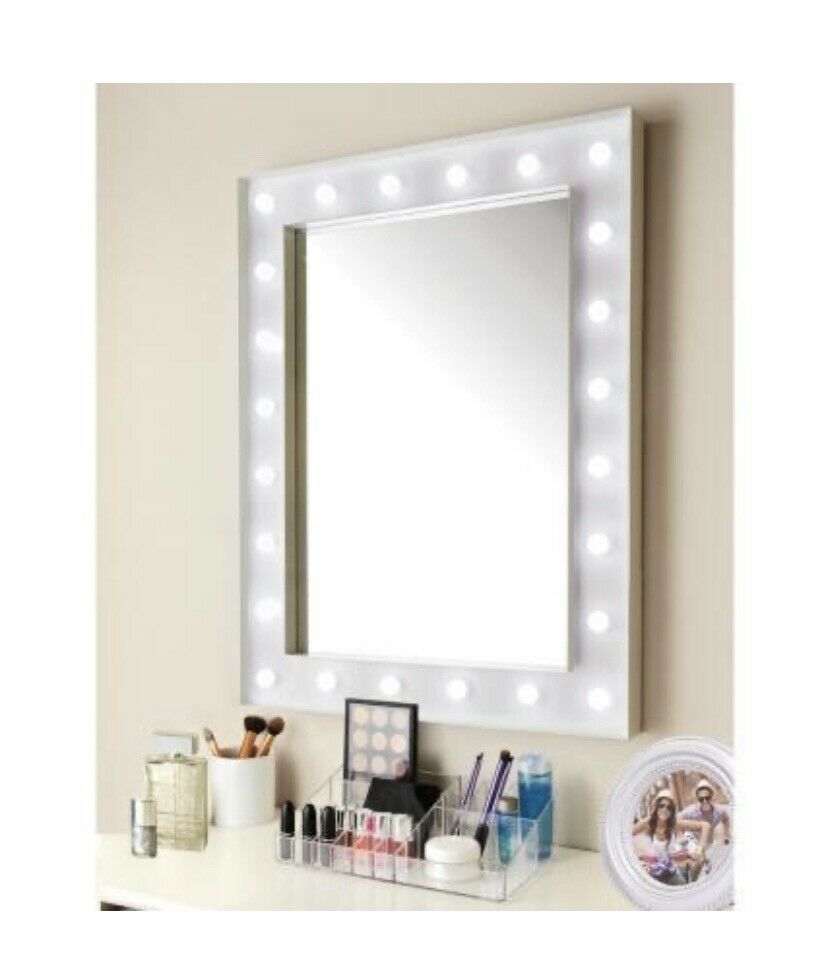 Hollywood 24 LED Bulb Mirror | Decorative Mirrors