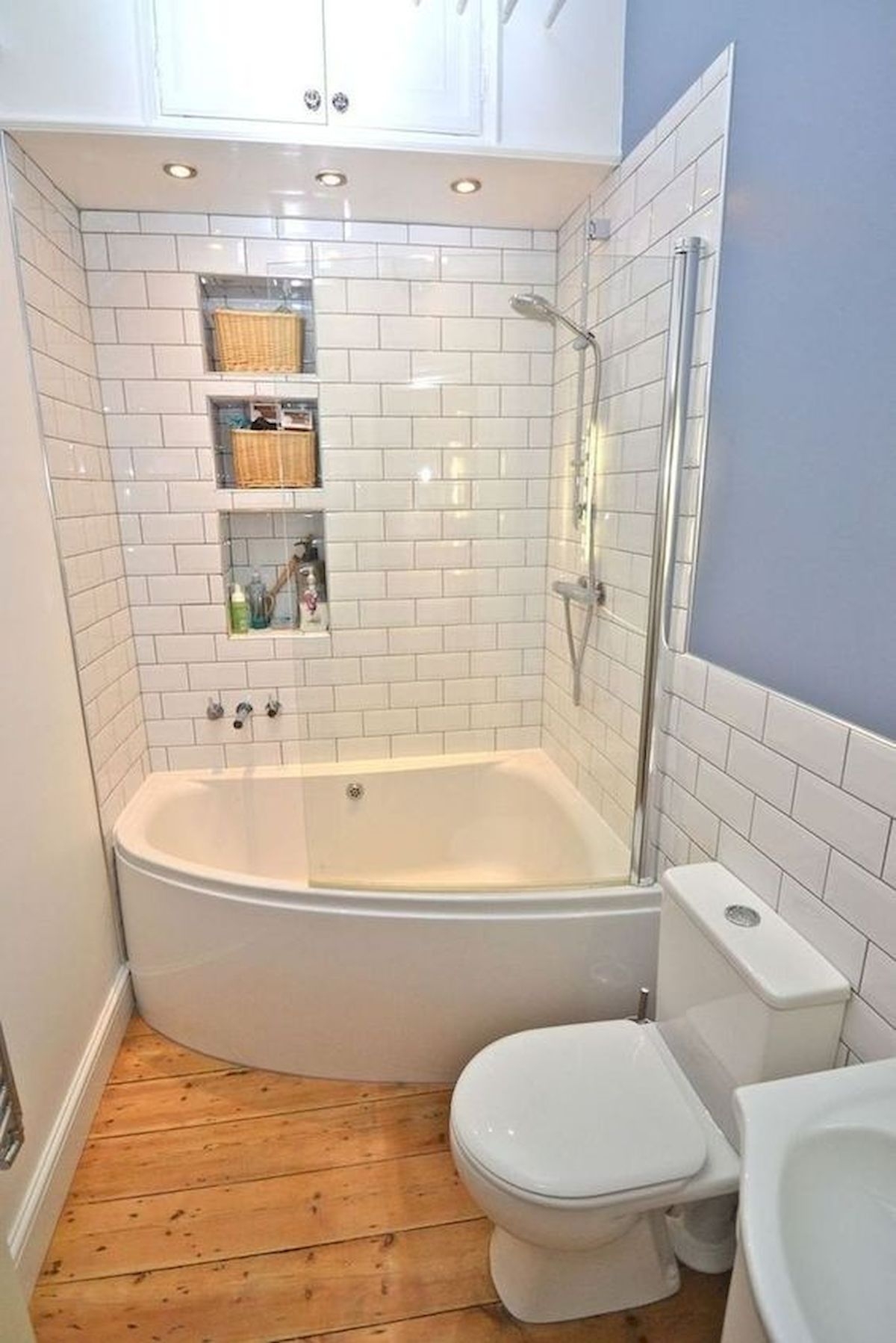 Corner Tubs For Small Bathrooms, Corner Bathtub Shower Combo Small Bathroom