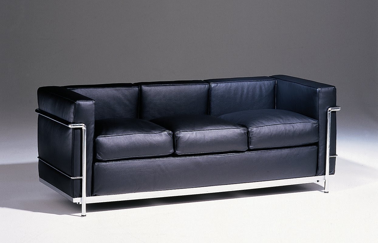 Le Corbusier Petit Comfort Leather Sofa