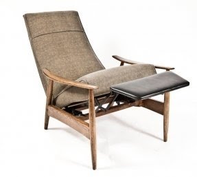 Milo Baughman Recliner at 1stdibs