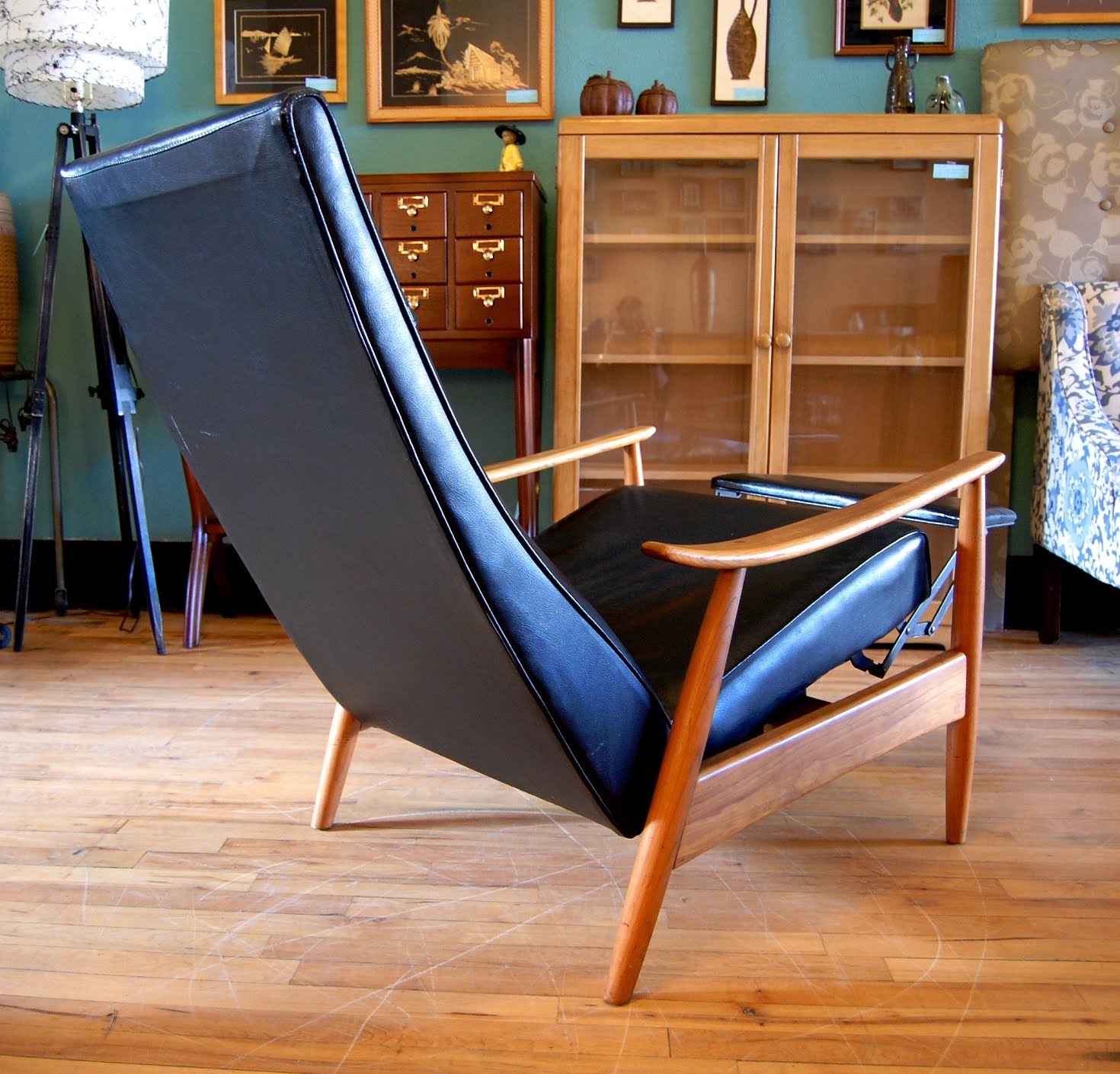 Recliner 74 by Milo Baughman - Covet Consign & Design