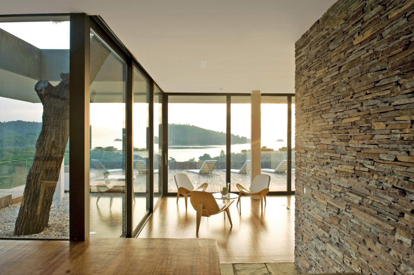 Replica Shell Chair by Hans Wegner