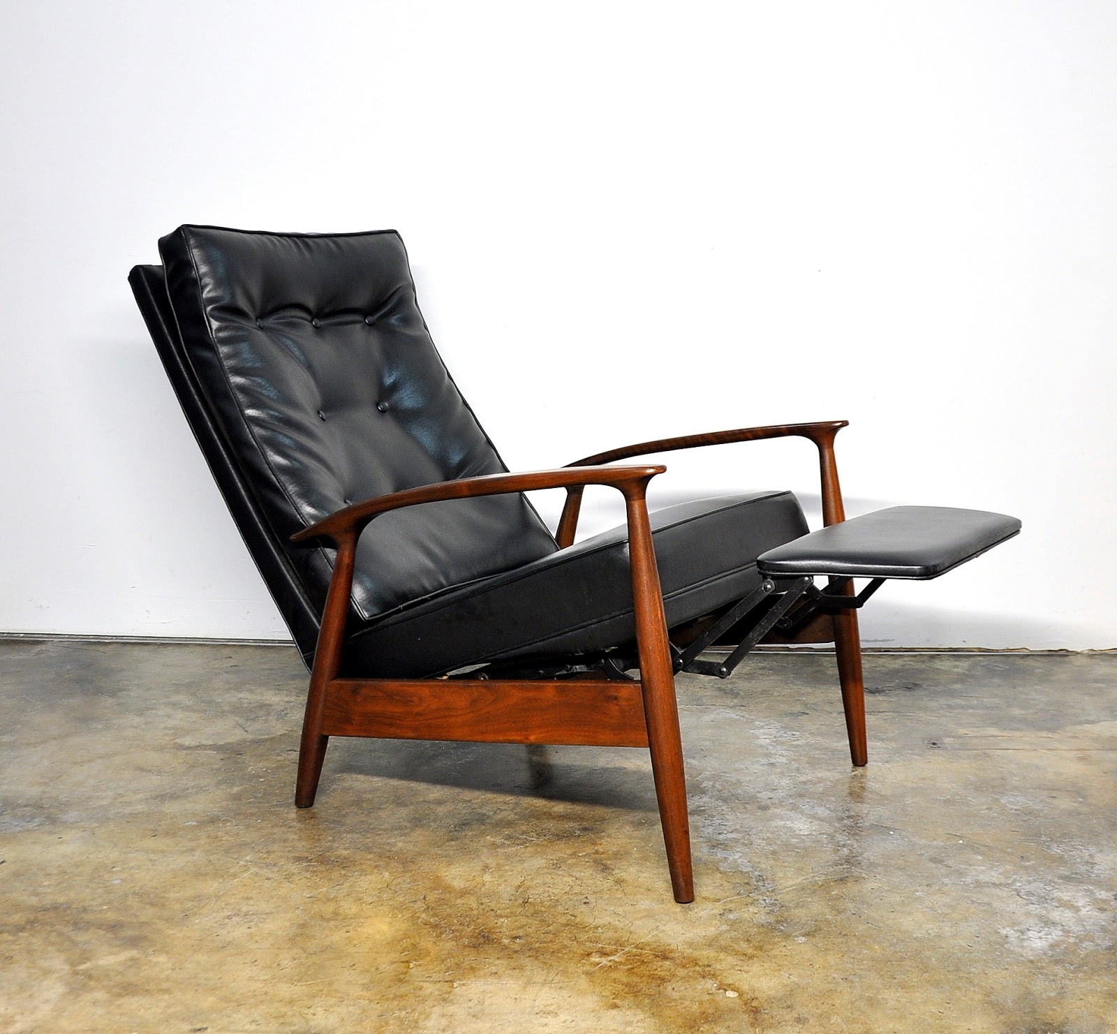 Milo Recliner 74 Chair - VisualHunt