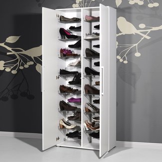 Shoe cabinet - the practical furniture piece for a tidy