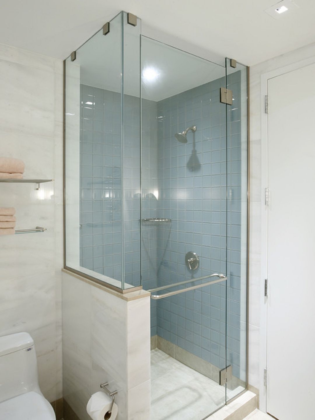 Small Bathroom Shower Stall Ideas / 75 Beautiful Small Bathroom Pictures Ideas August 2021 Houzz - Check out these great small shower ideas from interior designers to spice things up.