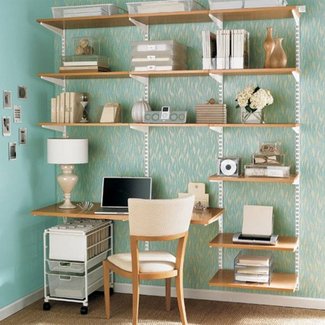 Space Saving : Combine a Shelving Unit with a Desk