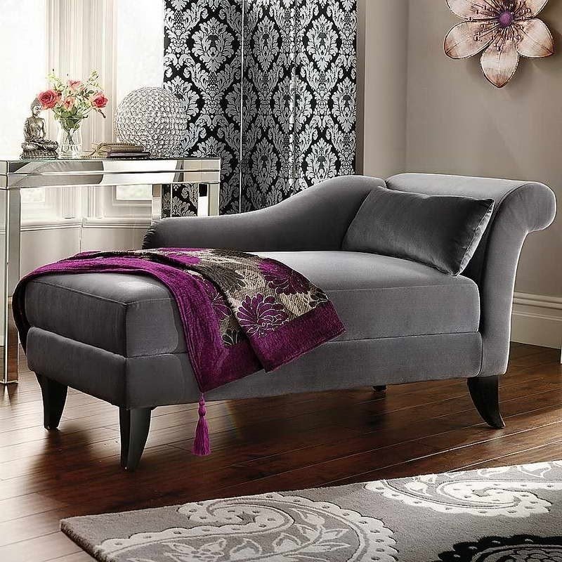 Black lounge best sale chair for bedroom