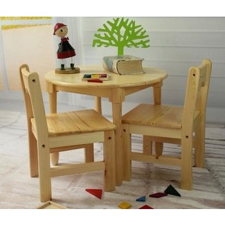 https://visualhunt.com/photos/10/tiger-school-wooden-furniture-round-table-with-chairs.jpg?s=wh2