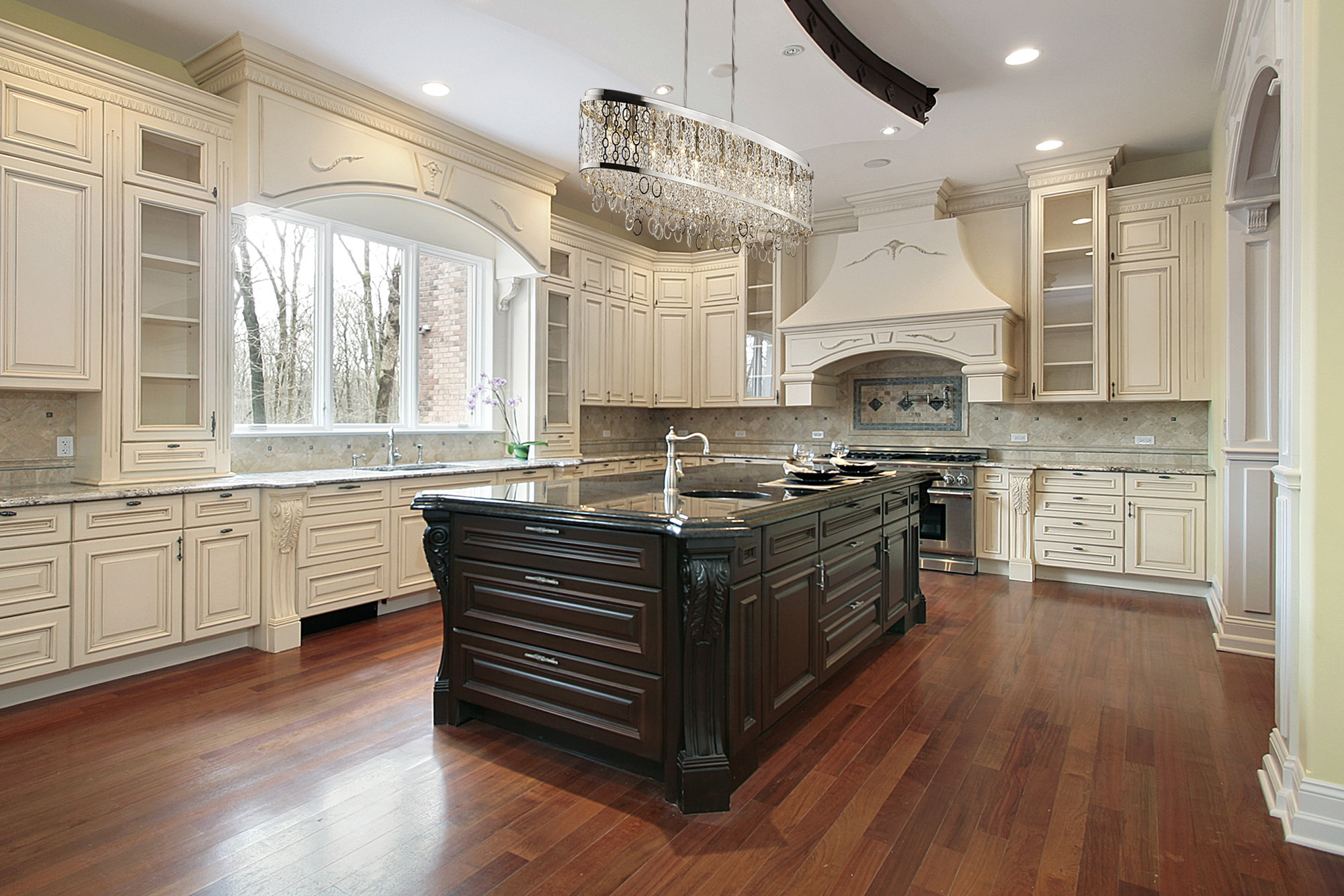 Timeless Kitchen Idea Antique White Kitchen Cabinets 2 