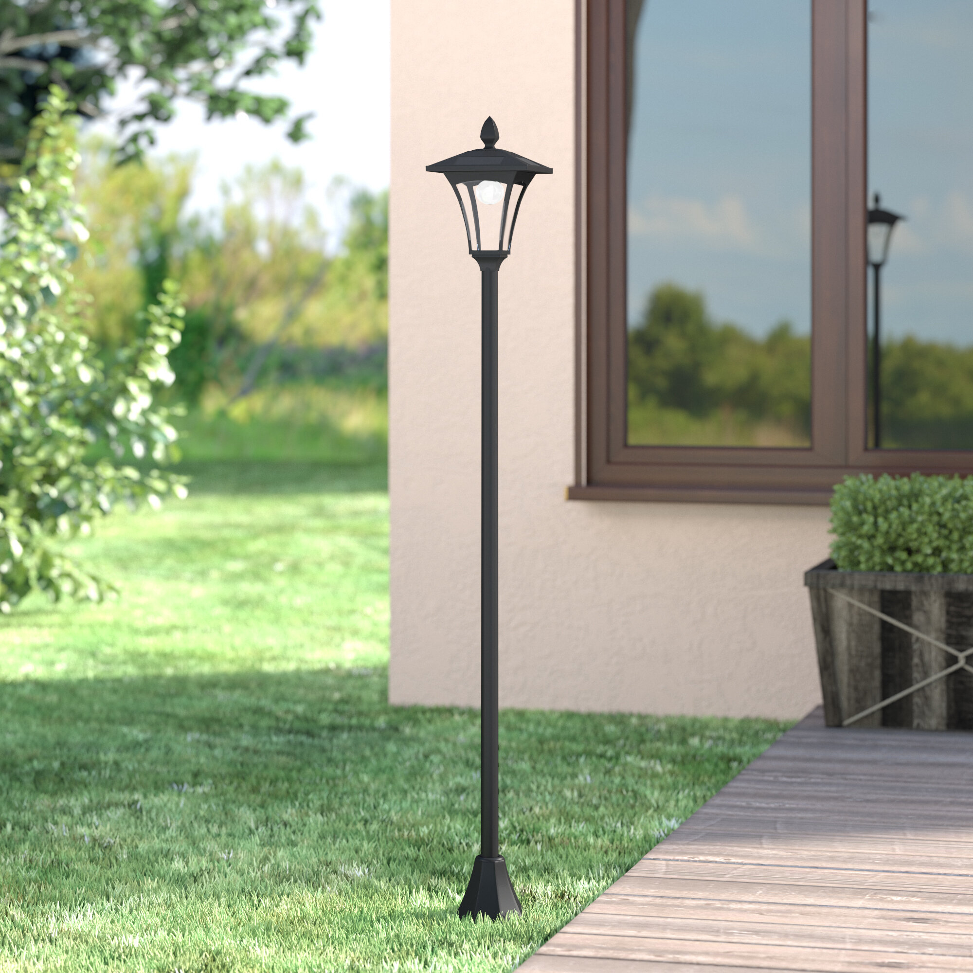 LED Solar Powered 5ft Traditional Garden Lamp Post Lamppost Decor Lantern Z4P9 