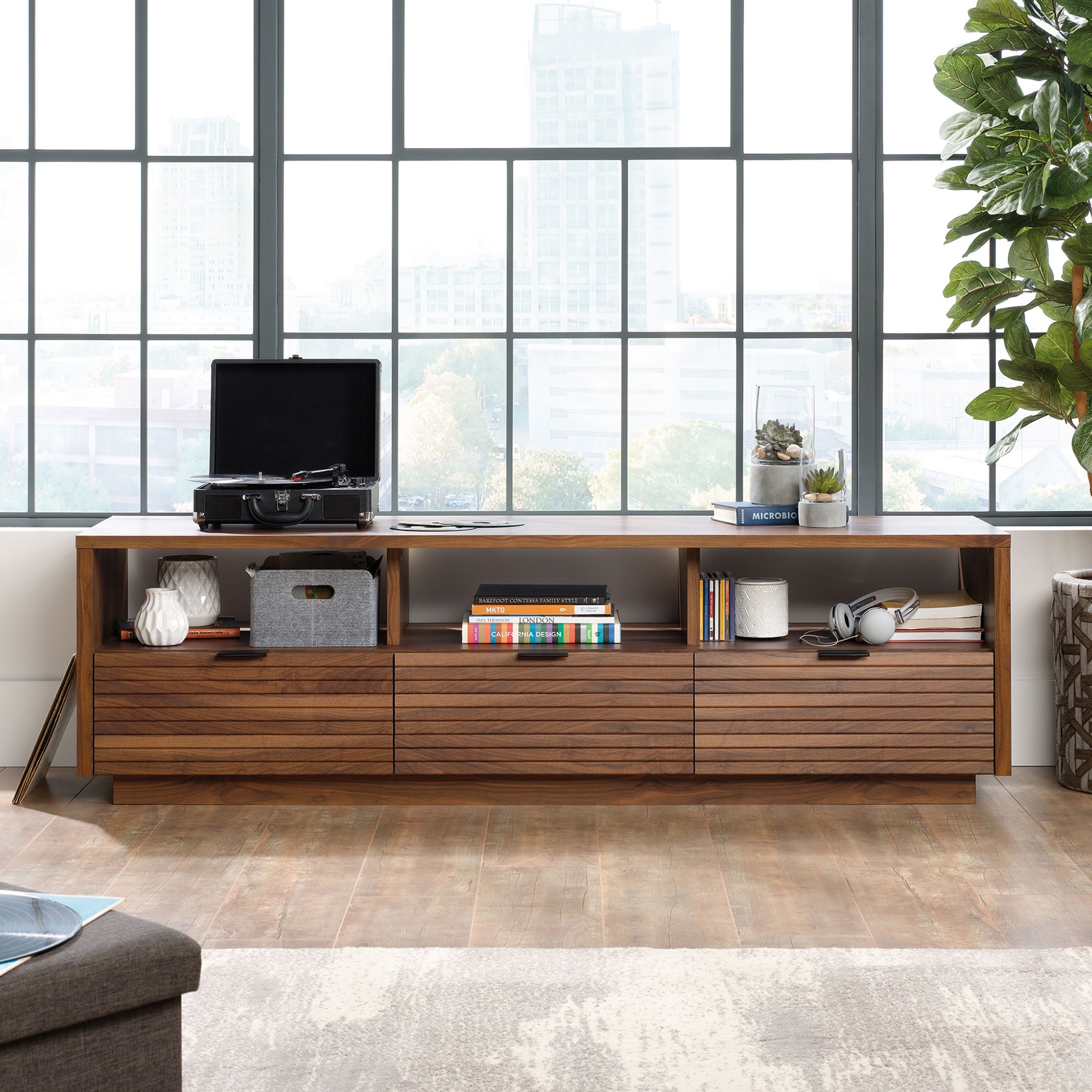 Czapla TV Stand for TVs up to 65"