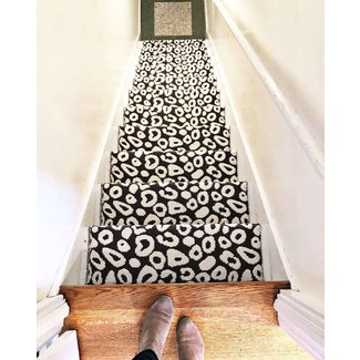 How to Choose a Stair Runner Rug | Annie Selke
