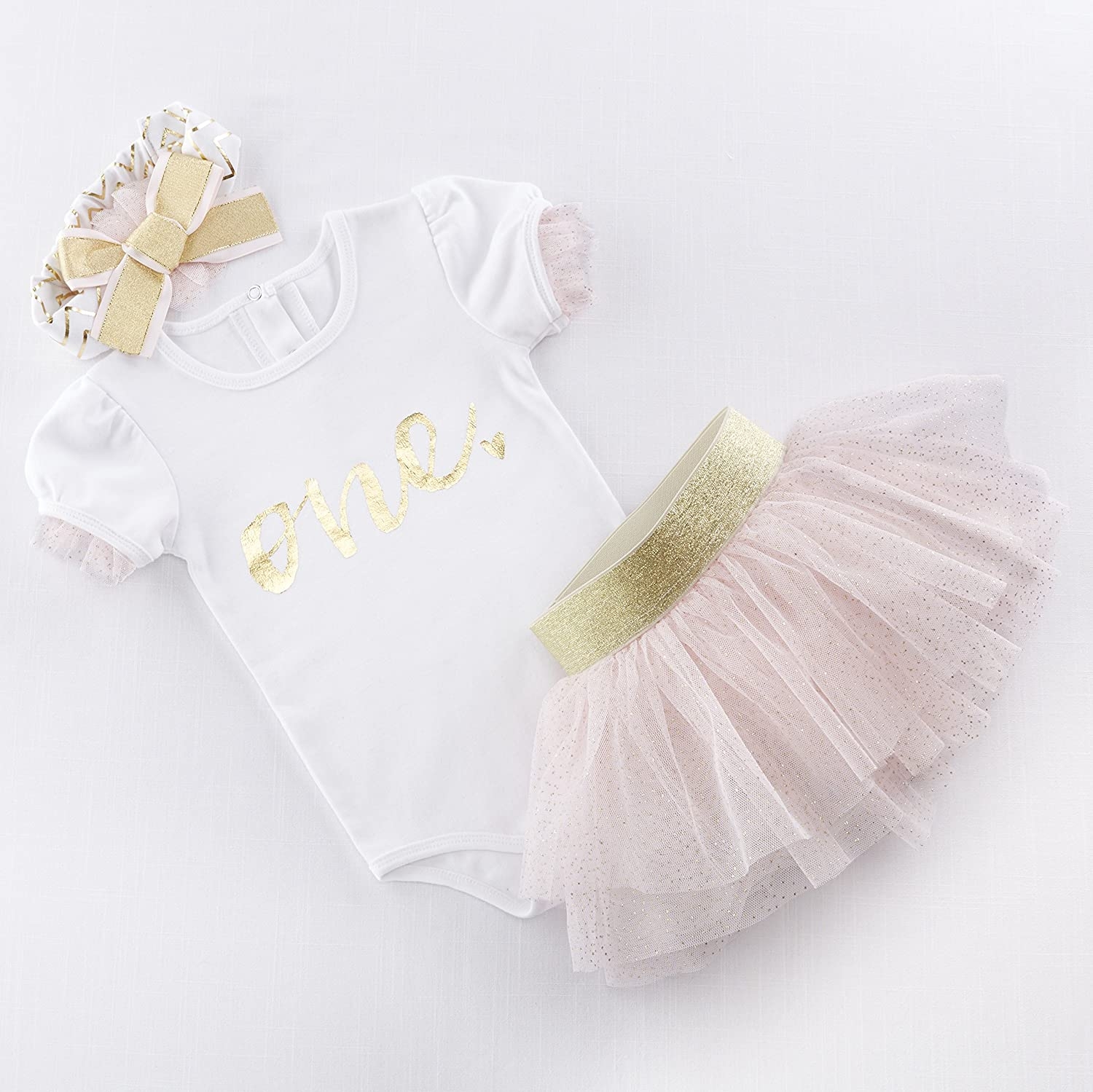 Totally Adorable Outfits for Baby's First Birthday - Baby ...