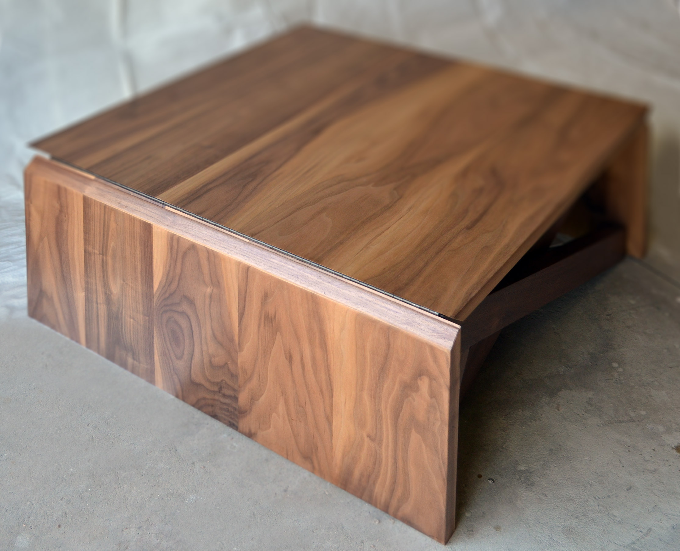 Walnut transforming coffee/table | Abodeacious