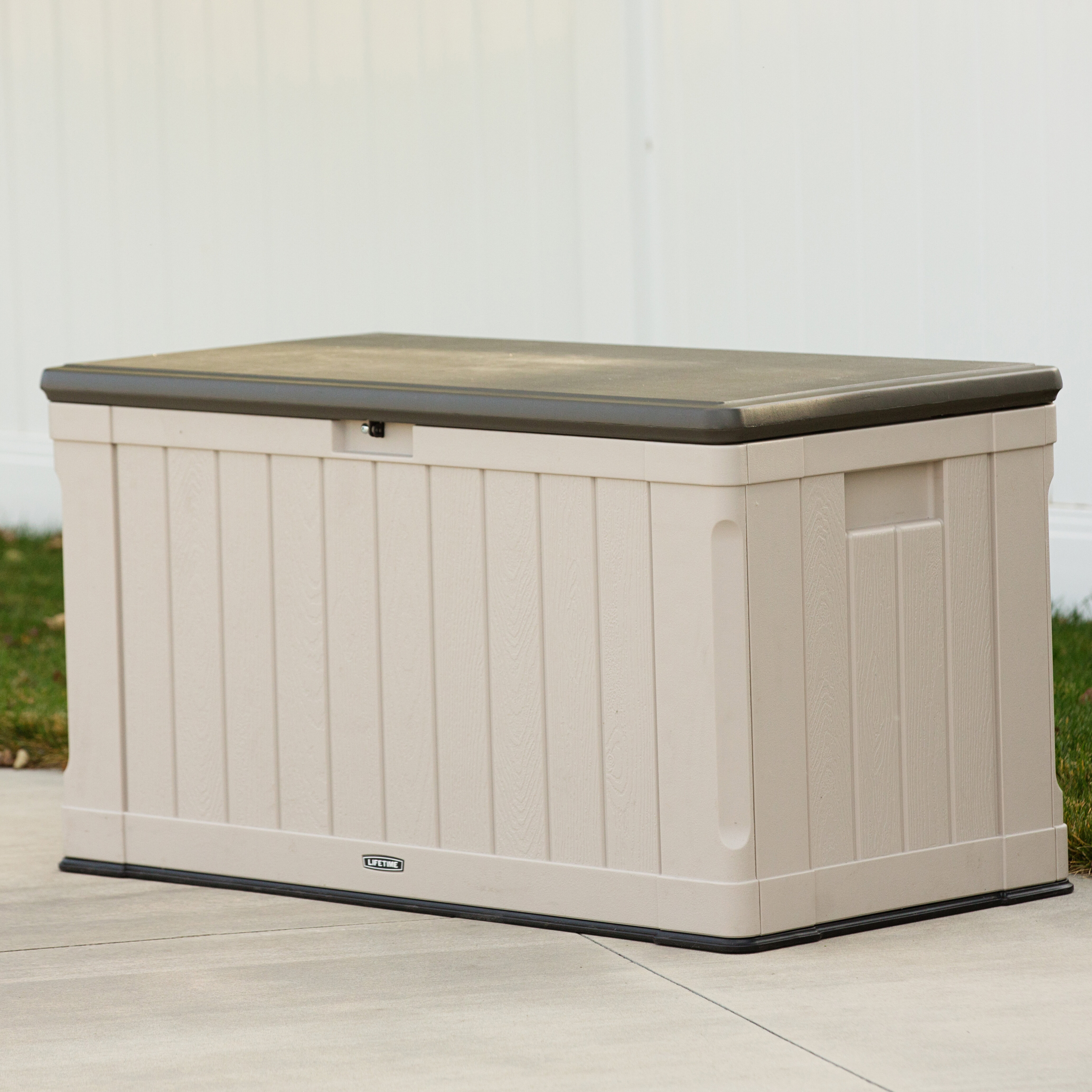 200 Gallon Deck Box - VisualHunt