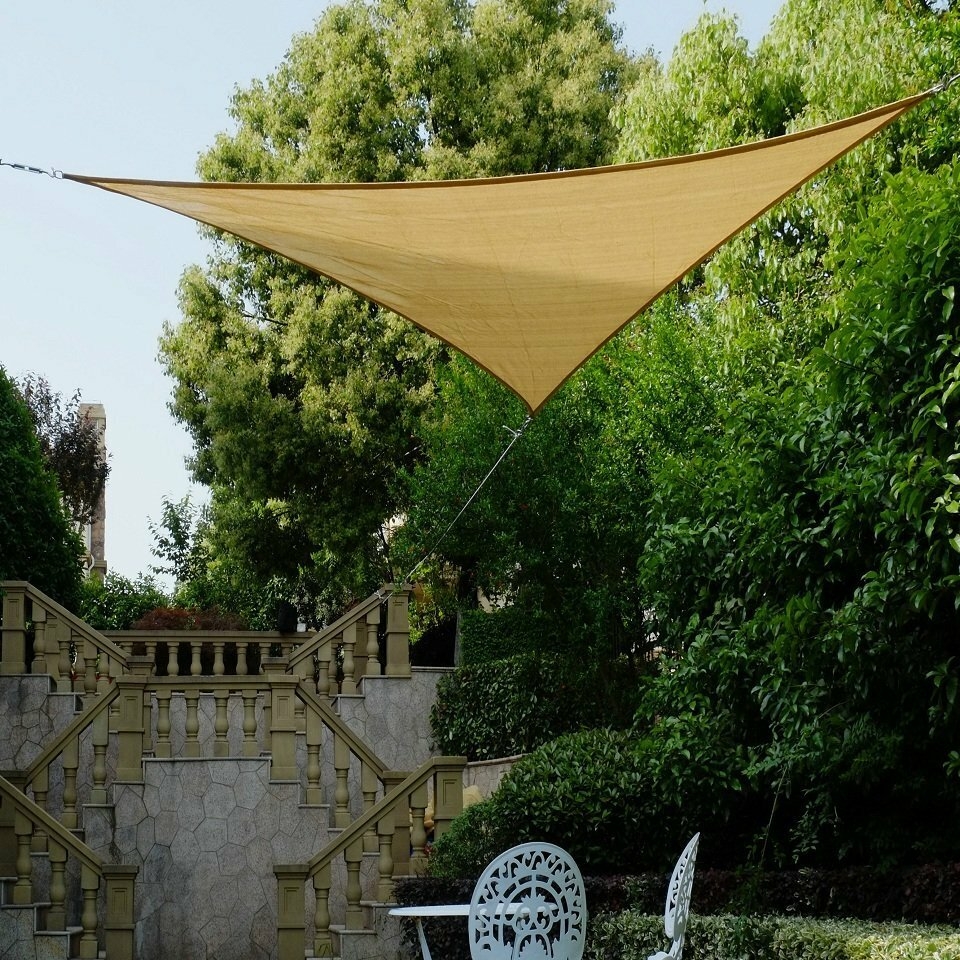 16'4" x 23' Triangle Shade Sail