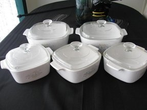 serving bowls with lids ikea