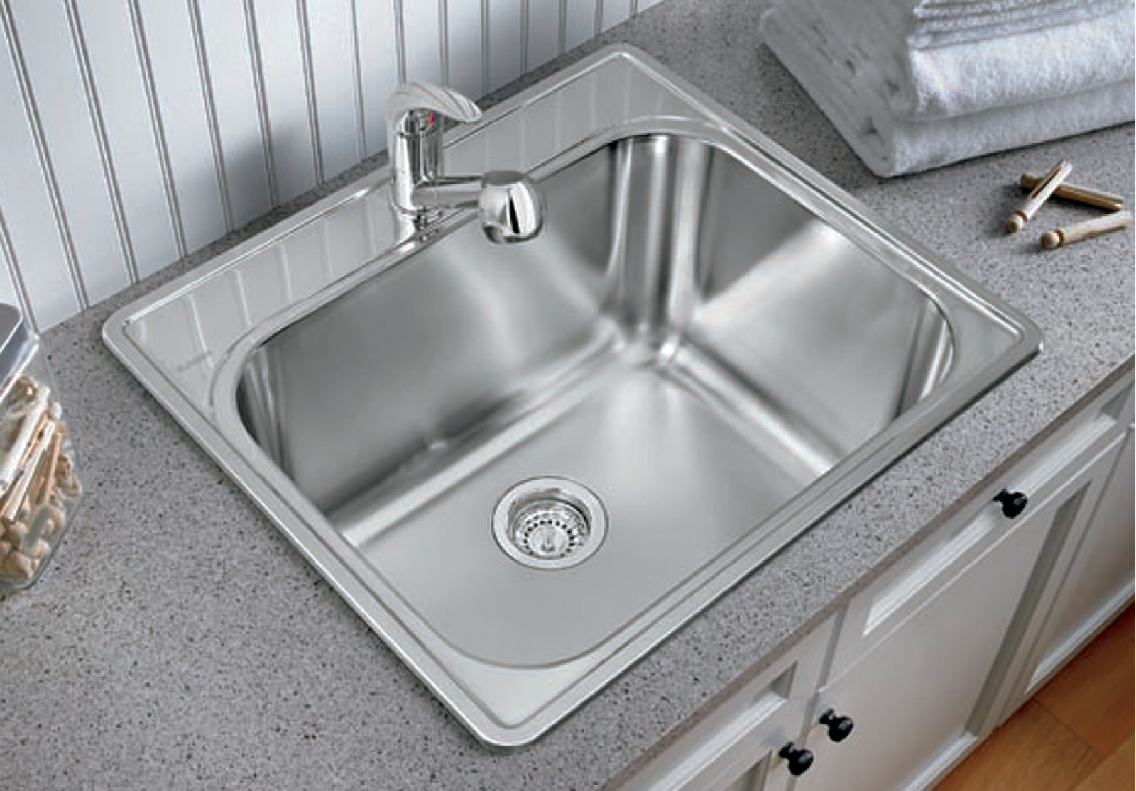 https://visualhunt.com/photos/12/essential-25-x-22-drop-in-laundry-sink.jpg