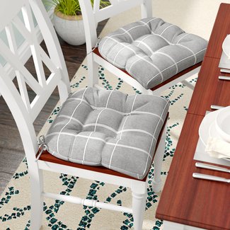 https://visualhunt.com/photos/12/fabric-dining-chair-cushion-set-of-2.jpg?s=wh2