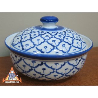 https://visualhunt.com/photos/12/handpainted-thai-ceramic-serving-bowl-with-lid.jpg?s=wh2