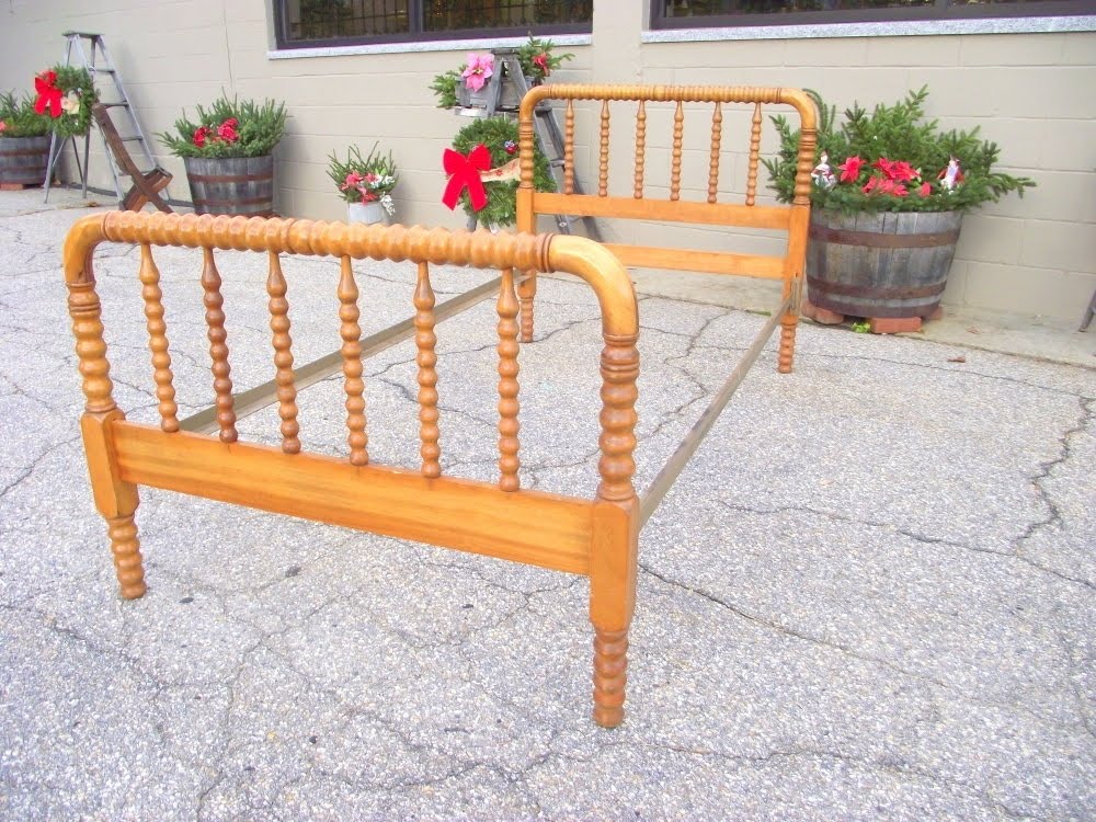 Heirloom Jenny Lind BED Spindle Spool Twin Size Antique Solid