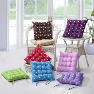 https://visualhunt.com/photos/12/kitchen-chair-cushions-with-ties-homesfeed-1.jpg?s=wh2