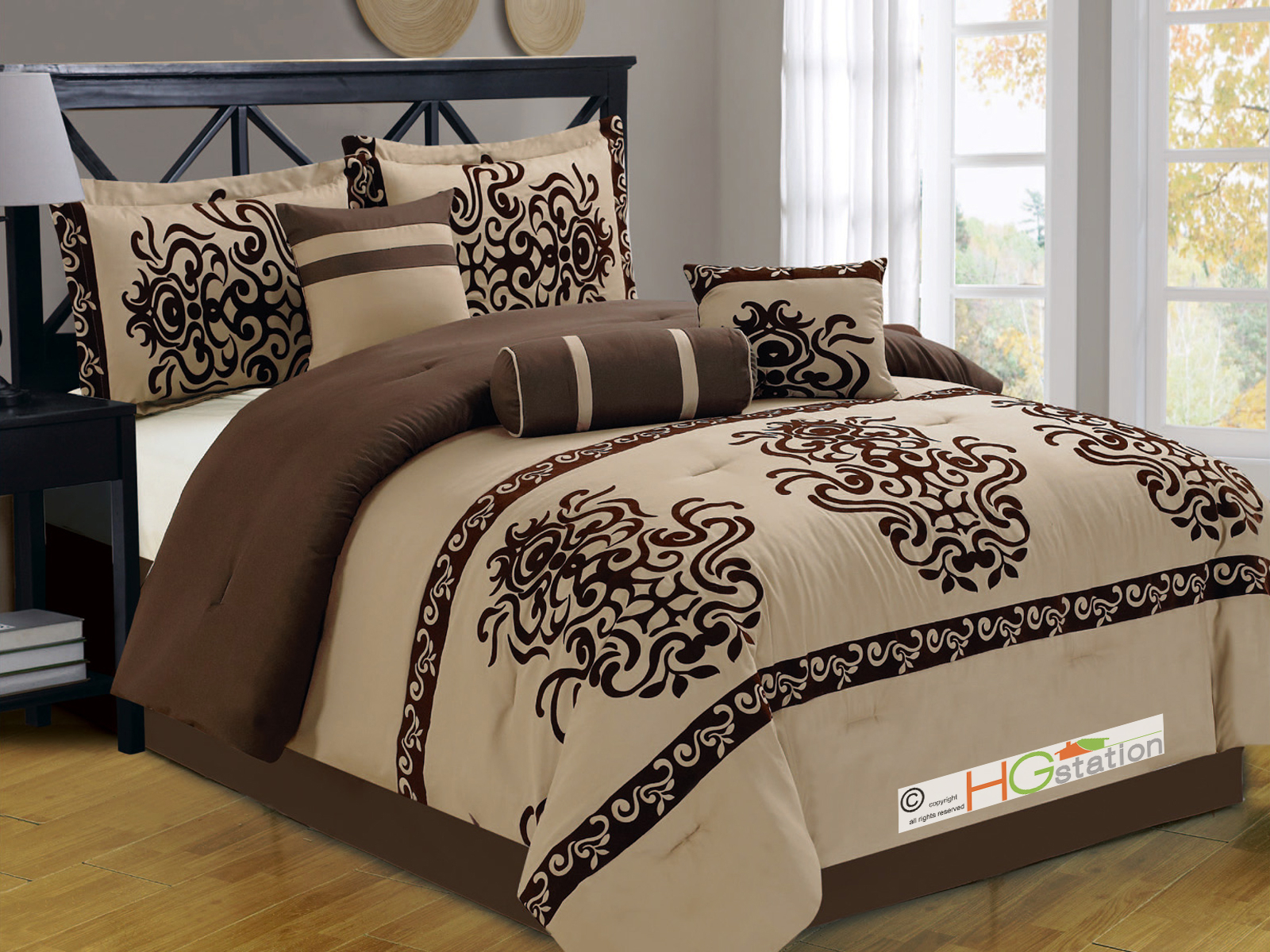 Oversized King Comforter Sets Visualhunt, Bed Bath And Beyond Oversized King Comforter