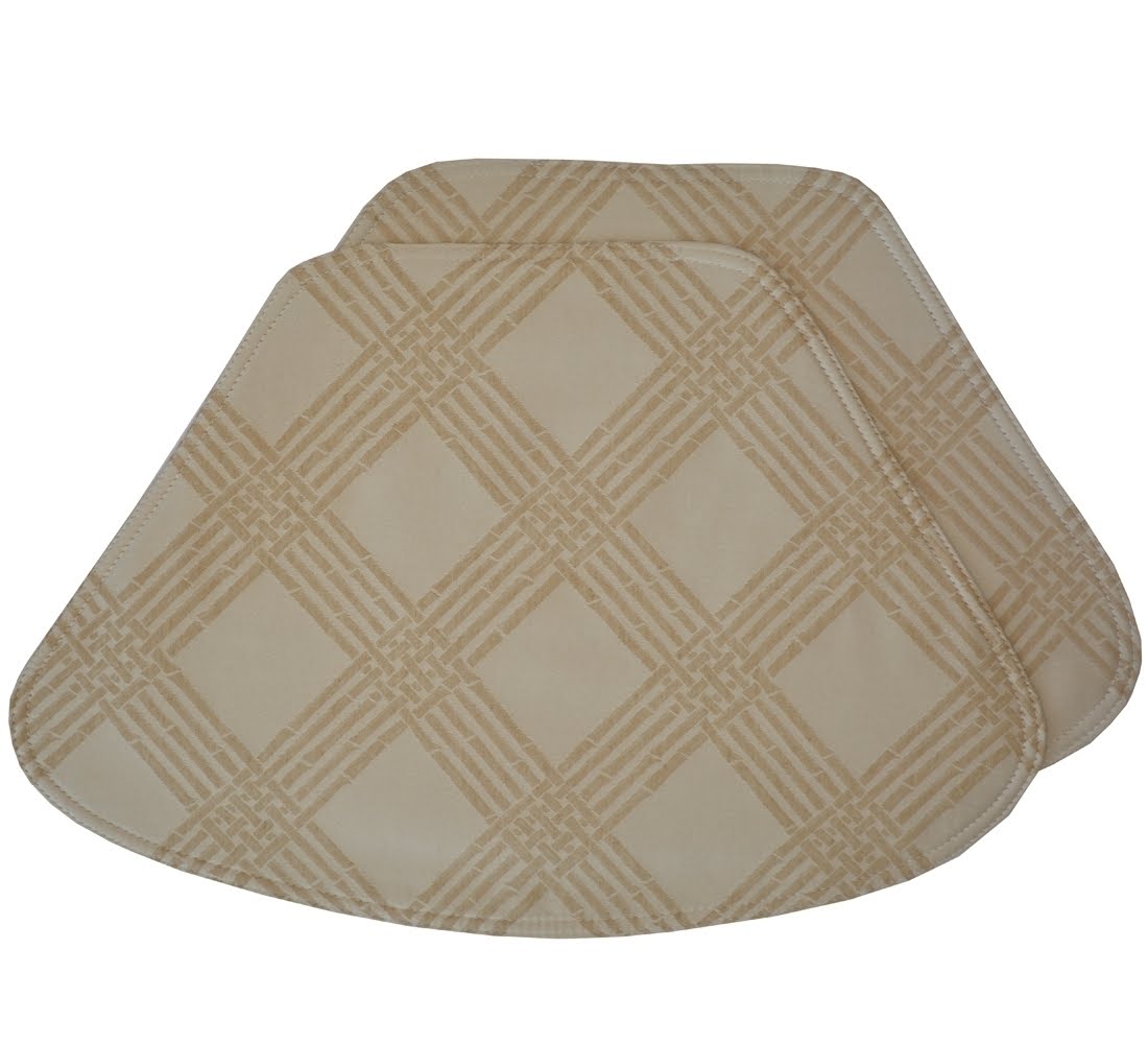 Magnificent Placemats Along With Round Blue Porcelain ...