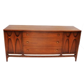Mid Century Modern Broyhill Brasilia credenza, dresser