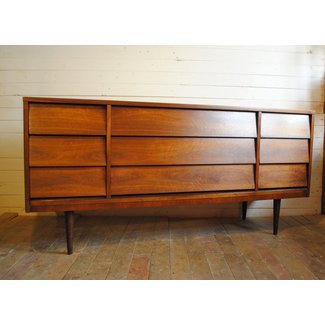 Mid Century Modern Walnut Nine Drawer Dresser / Credenza ...