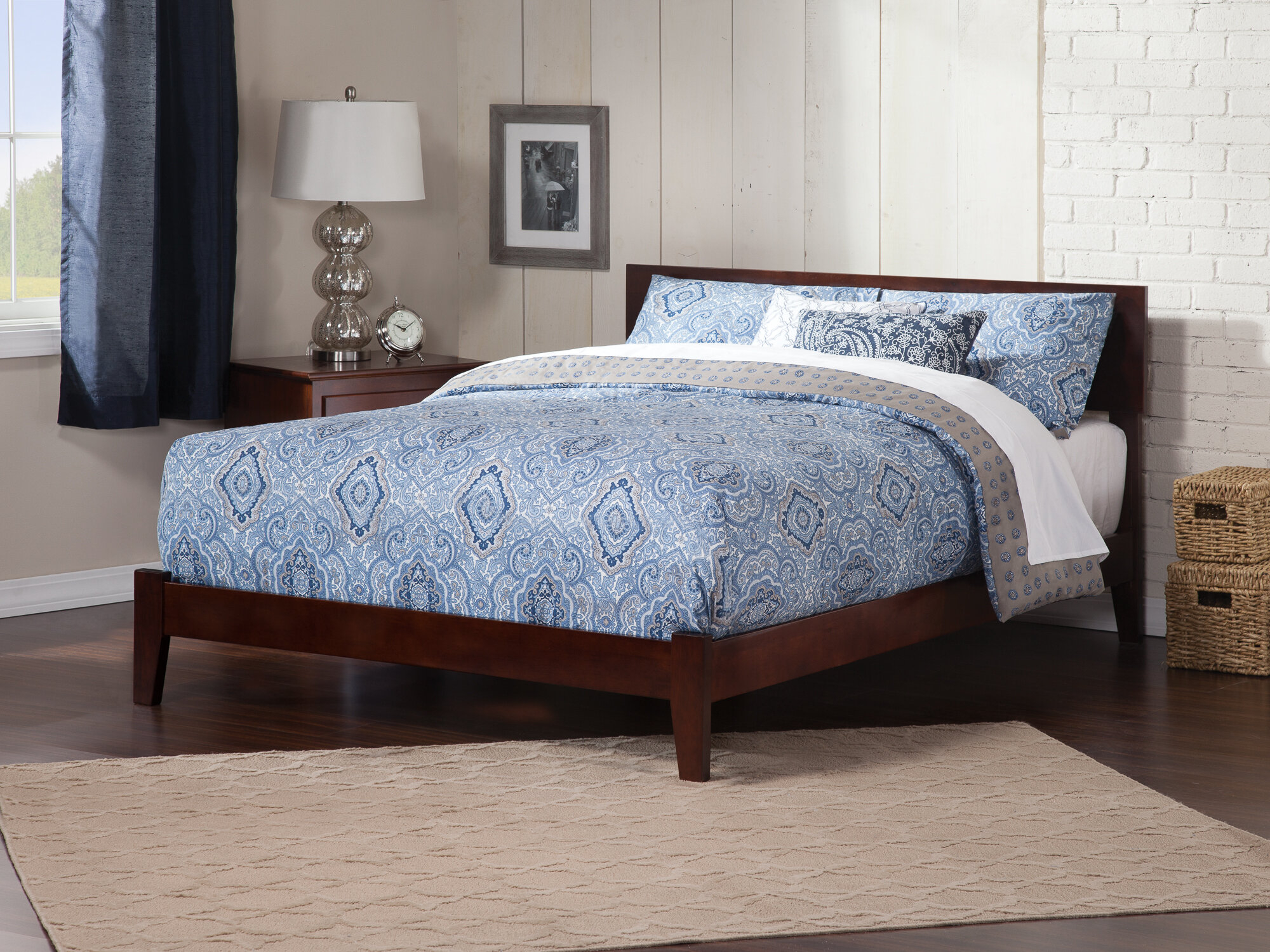 Arkwright Queen Standard Bed