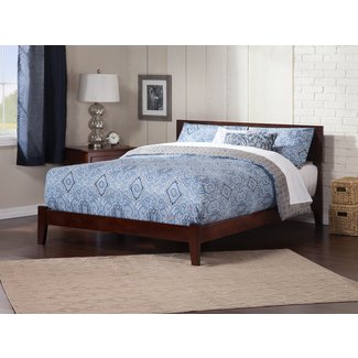 Arkwright Queen Standard Bed