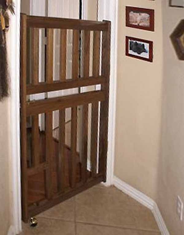 baby gate with cat flap
