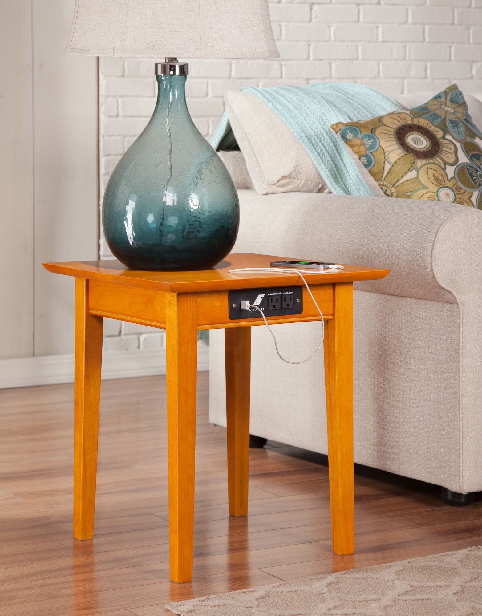 Charlton Home Oliver End Table with Charging Station ...