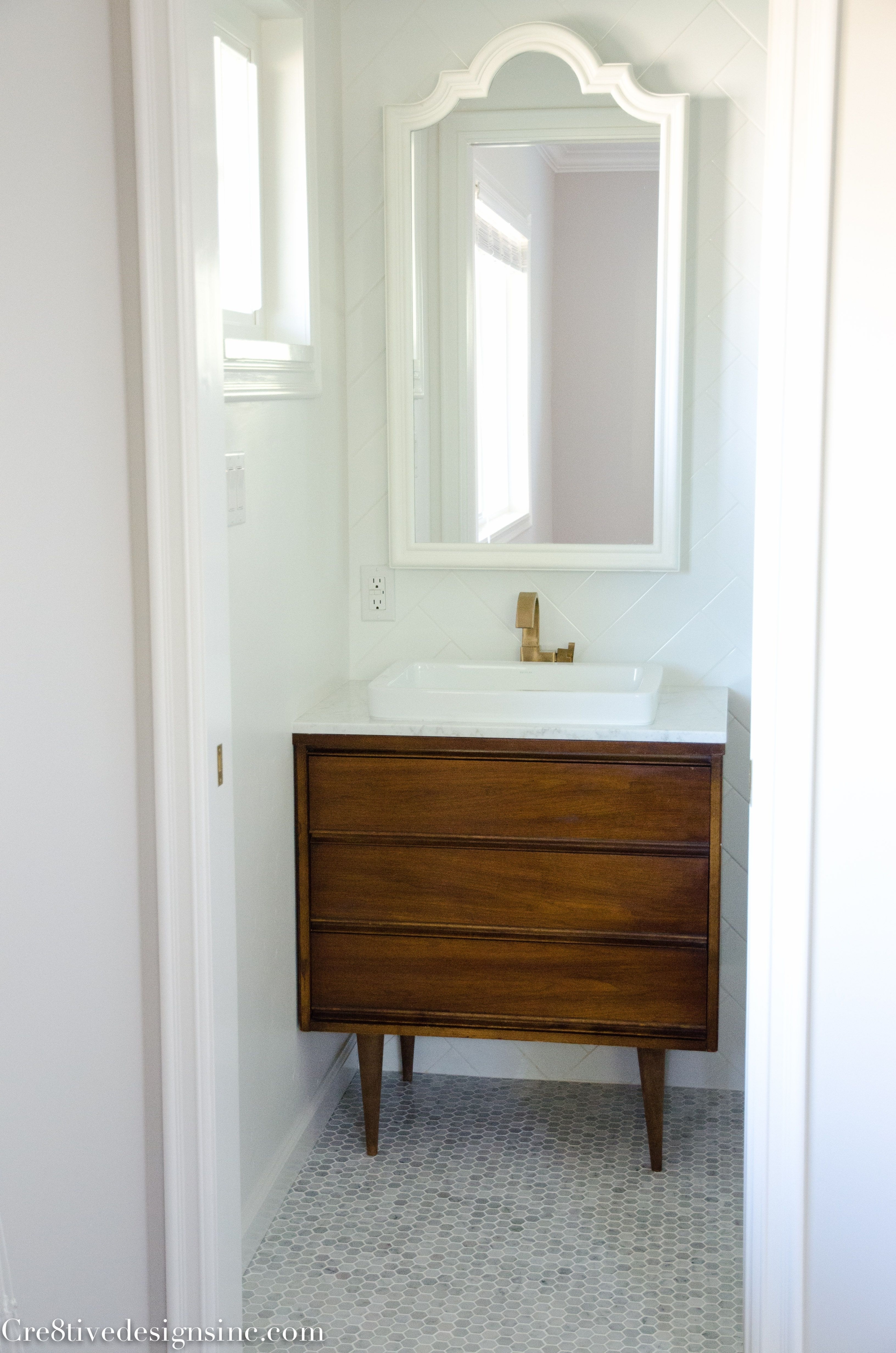 Mid Century Modern Bathroom Vanity Visualhunt - Mid Century Modern Bathroom Vanity Cabinets